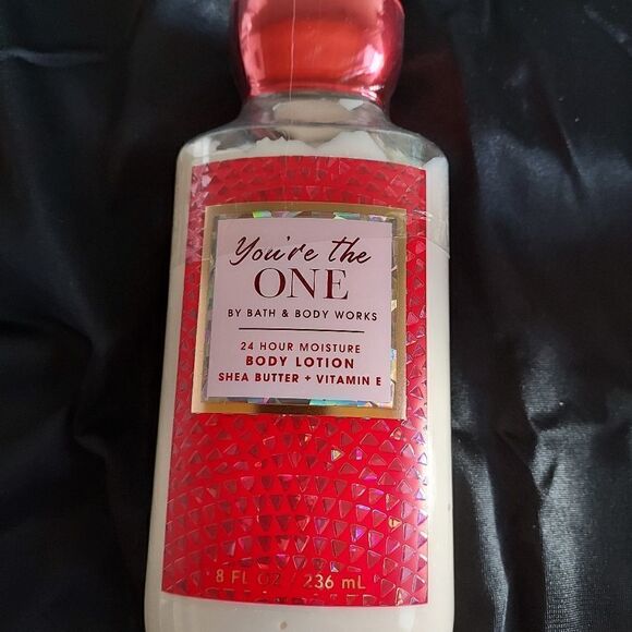 BATH AND BODY YOU'RE THE ONE - 3 PIECE - Picture 3 of 6